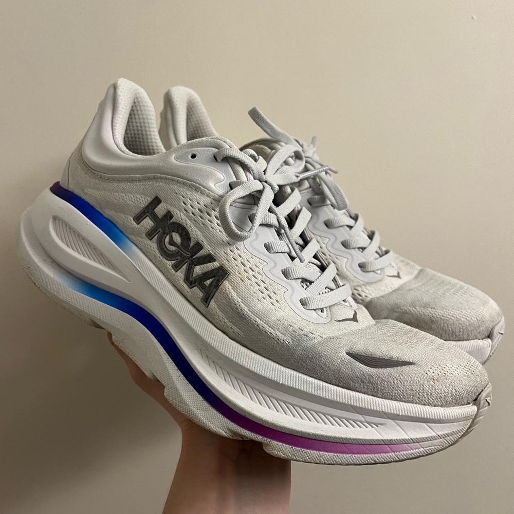 Hoka Women’s Bondi 9 Sneakers Size 9B